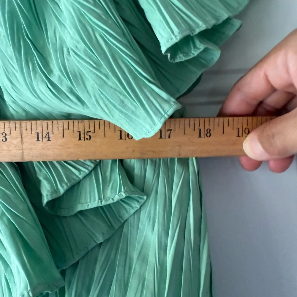 ZARA Woman’s Green Pleated Mini Dress - Picture 7 of 9
